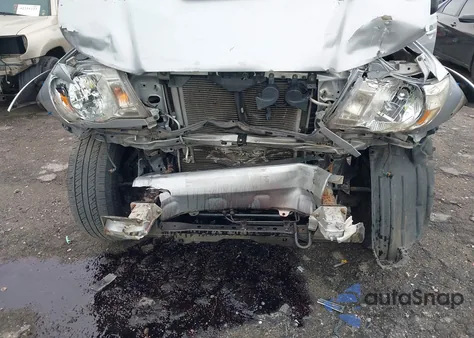 2007 Toyota Tacoma Prerunner V6 z USA, uszkodzony, nr VIN 5TEKU72NX7Z443779